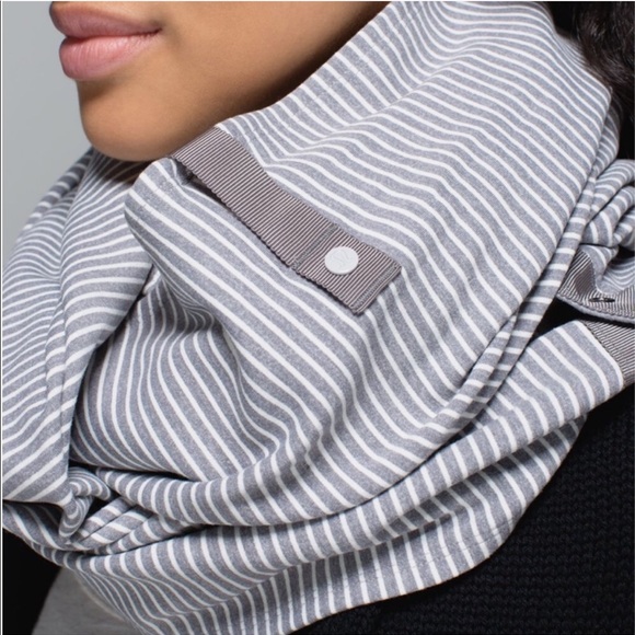 Lululemon Athletica Vinyasa Rudy Striped Scarf - Picture 5 of 8